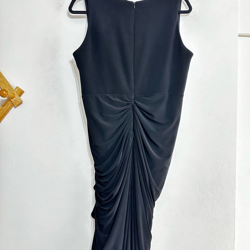 Betsy & Adam Black Ruched Maxi Dress - Picture 10 of 10